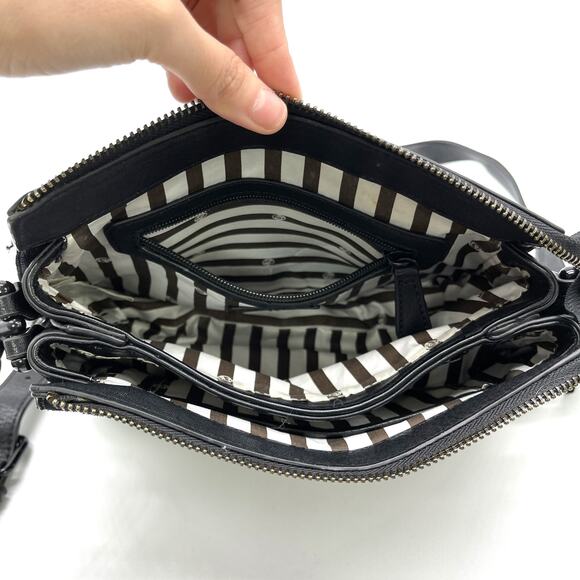 La Diva Crossbody Bag Purse Suede Leather Tasseled Boho Minimalist Grunge Gothic - Picture 9 of 16